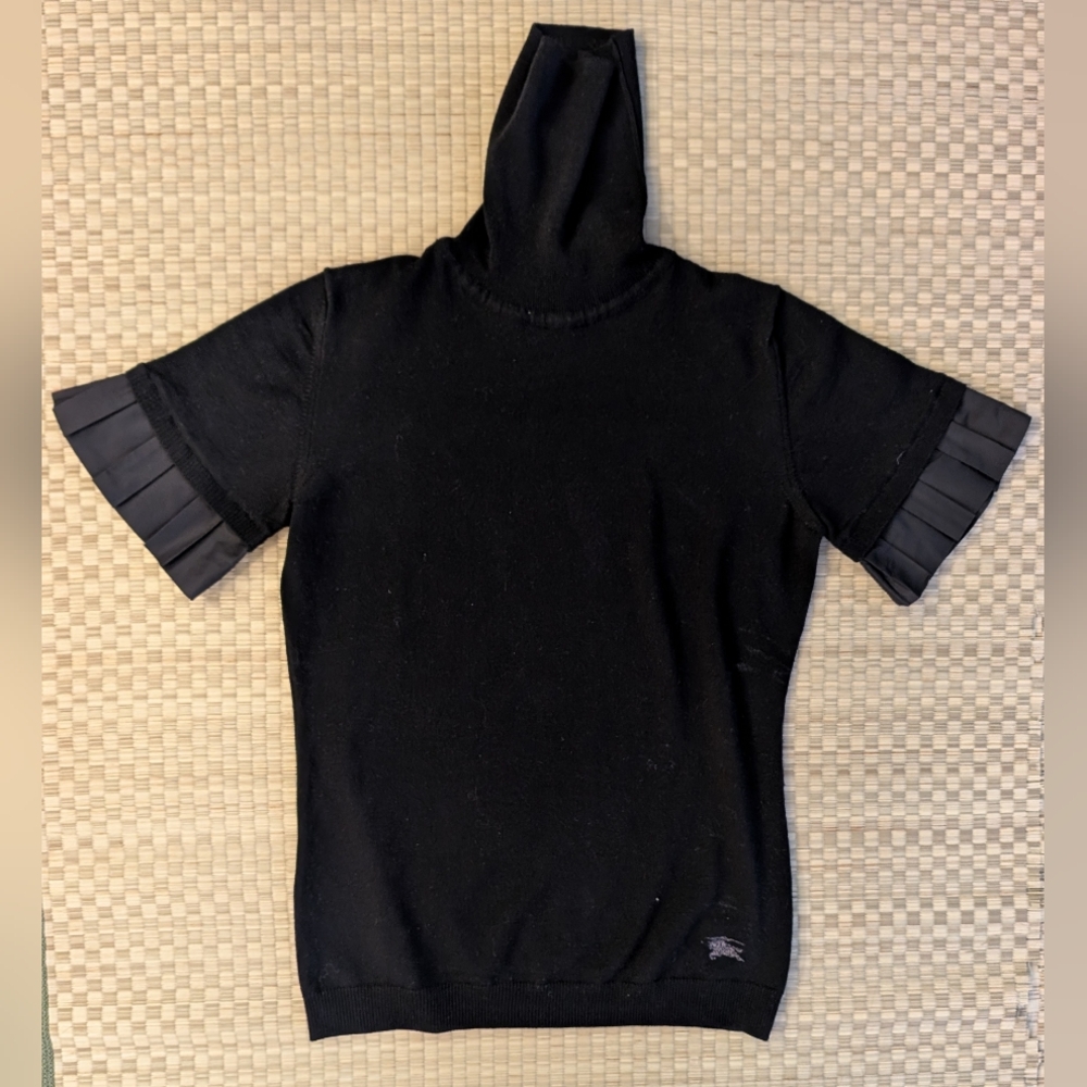Burberry Merino Wool Short Sleeve Turtleneck Sweatshirt Black Women's Size Med